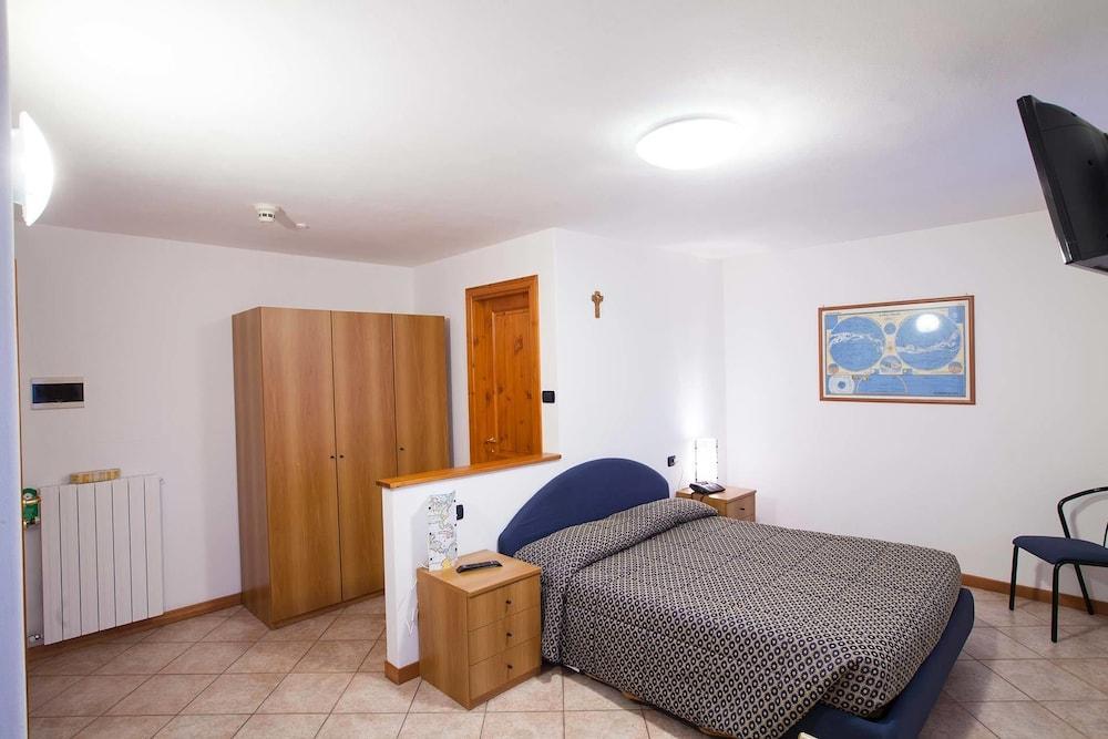 Max Meuble 3*