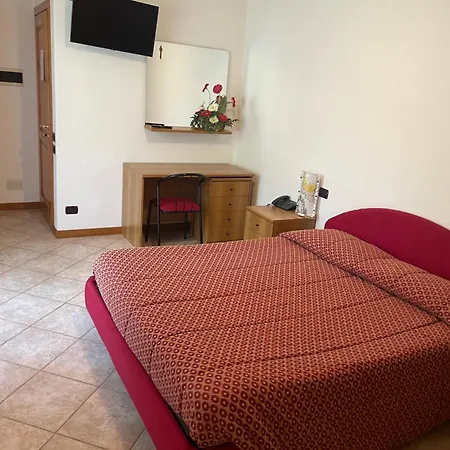 Hotel Max Meuble Castione della Presolana Habitación foto
